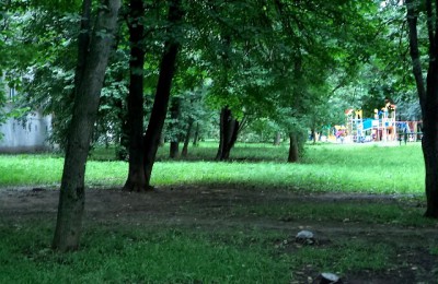 Двор дома на улице Днепропетровская